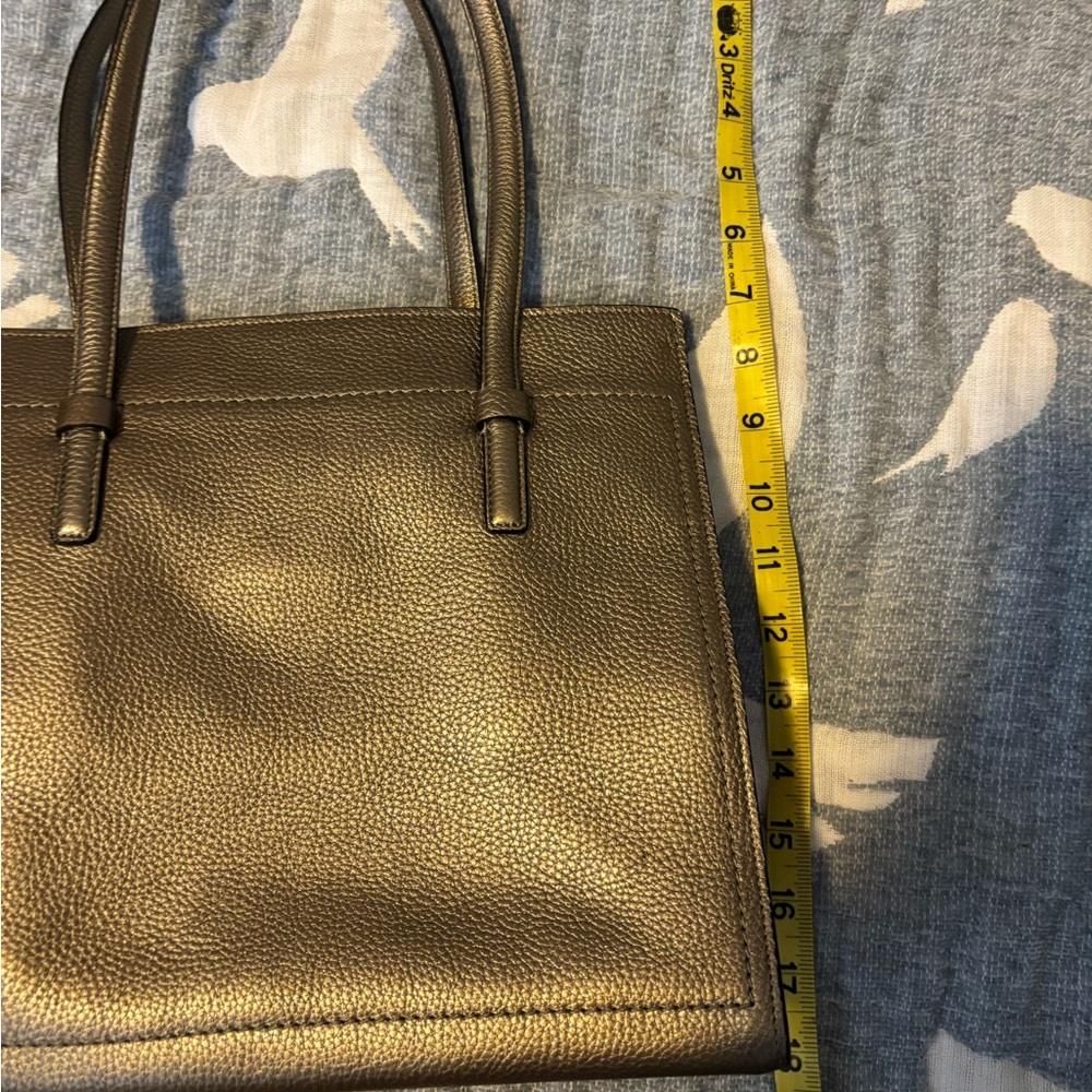 Salvatore Ferragamo Amy Medium Top Zip Shoulder Tote Bag Leather Gold - Picture 5 of 11